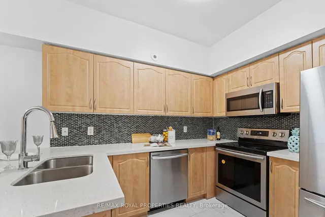 Additional property image - 1496 Victoria Park Ave Unit 119
