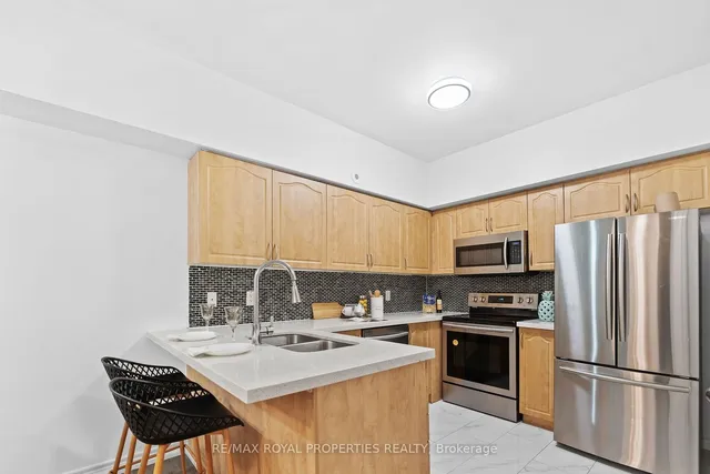 Additional property image - 1496 Victoria Park Ave Unit 119