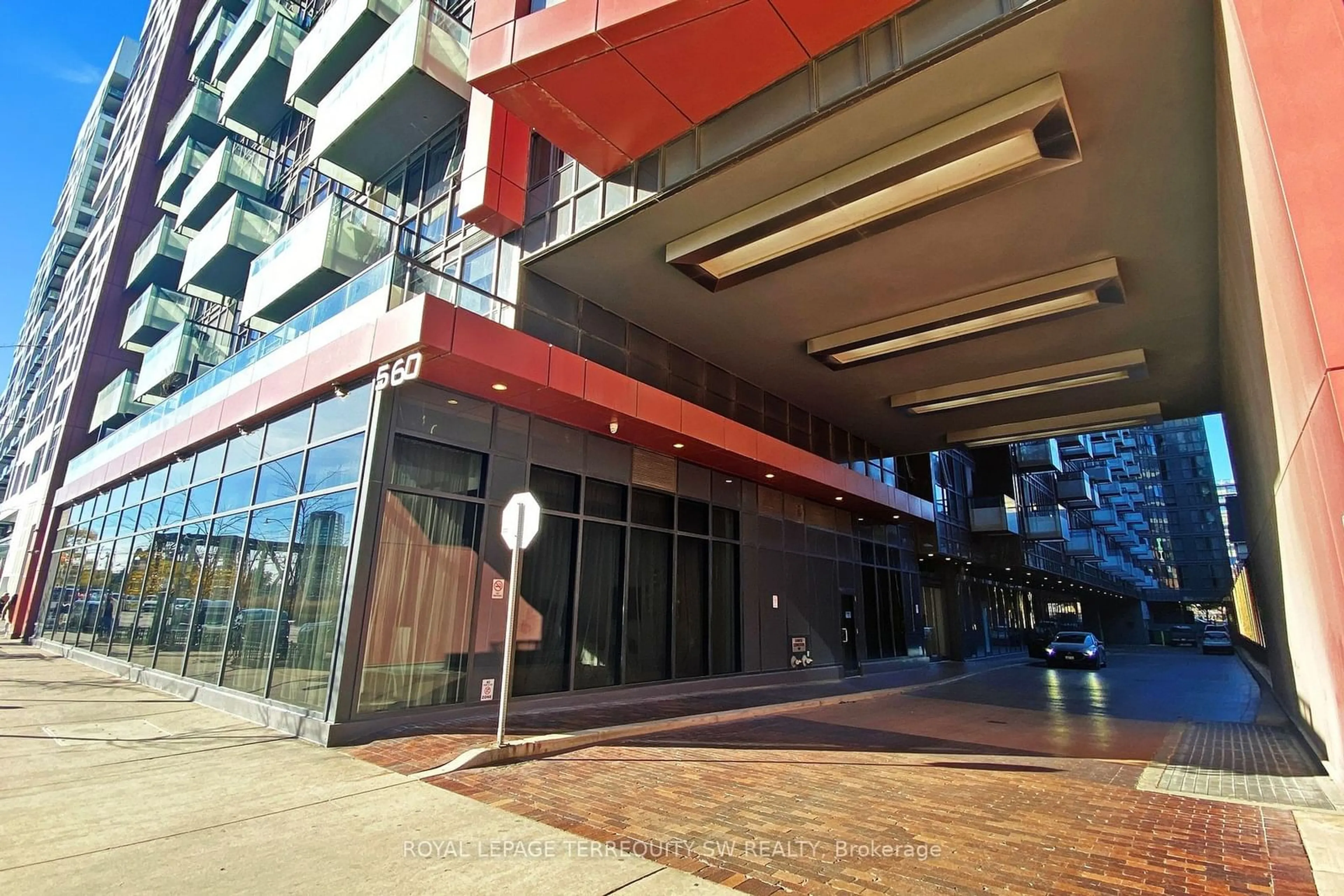 Indoor foyer, unknown floor for 560 Front St #903, Toronto Ontario M5V 1C1