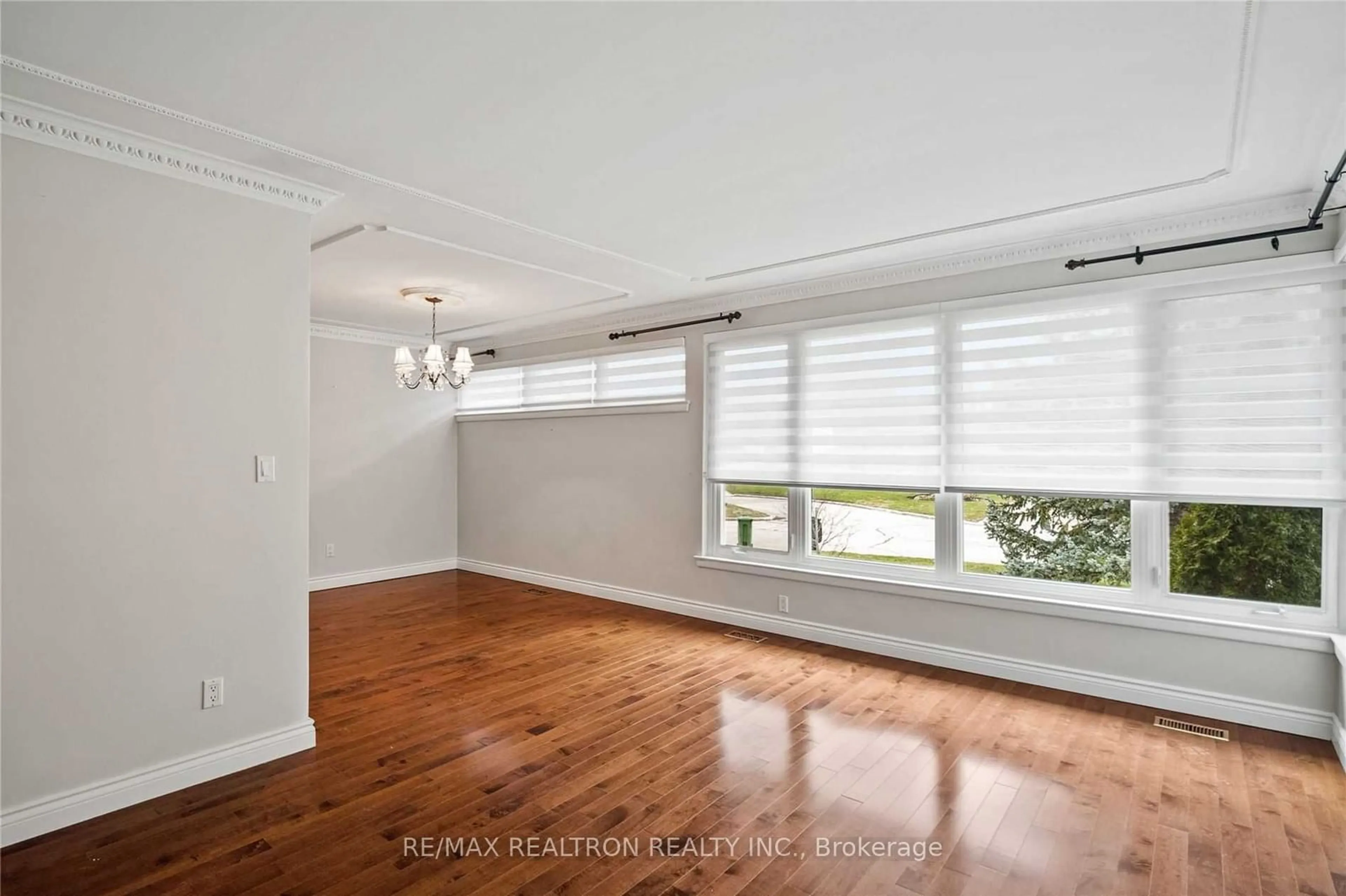 A pic of a room, wood floors for 5 Terrington Crt, Toronto Ontario M3B 2J9