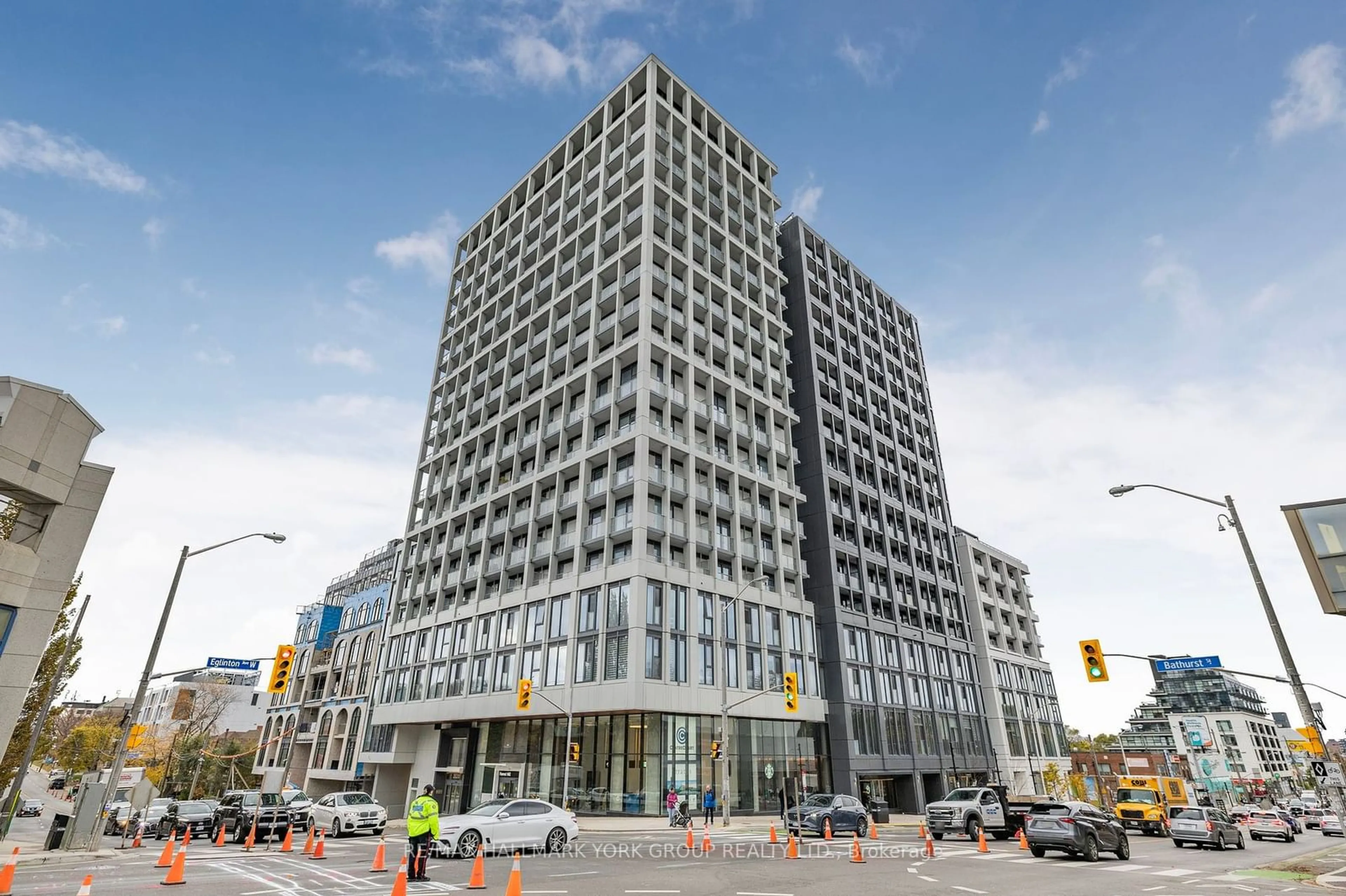 A pic from exterior of the house or condo, the front or back of building for 2020 Bathurst St #PH 16, Toronto Ontario M5P 0A6