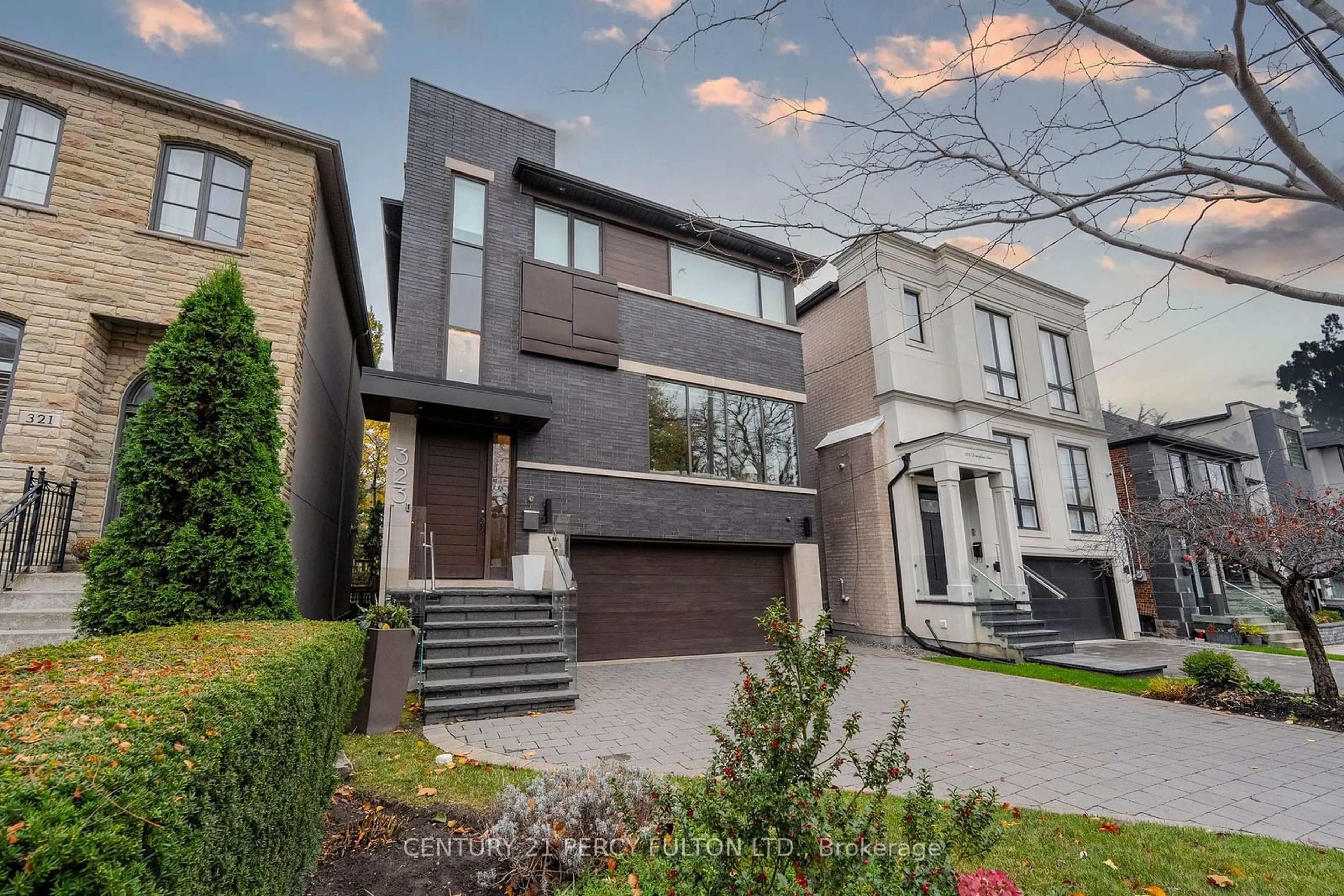 Home with brick exterior material for 323 Douglas Ave, Toronto Ontario M5M 1H2