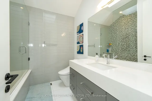 Additional property image - 323 Douglas Ave