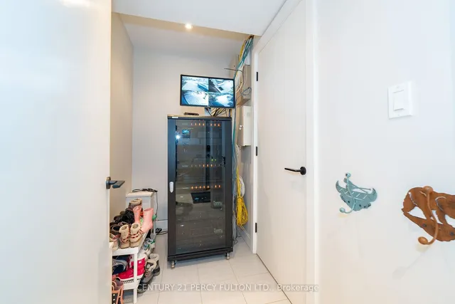 Additional property image - 323 Douglas Ave