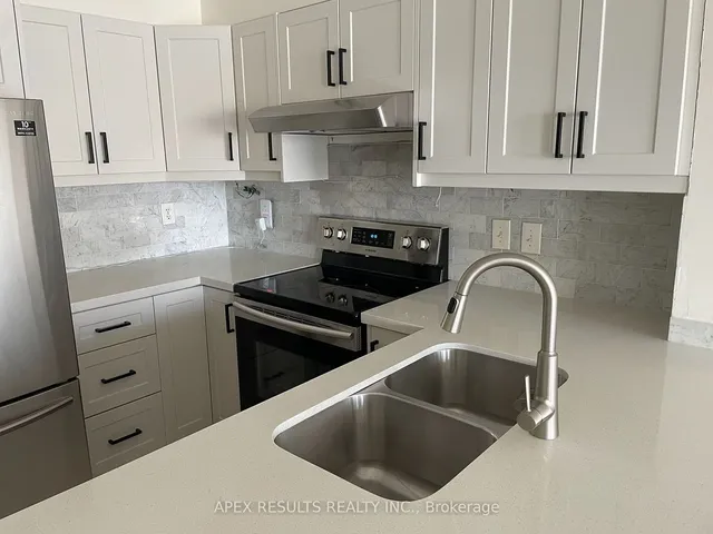 Additional property image - 7 Carlton St Unit 1711