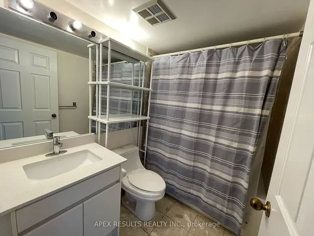 Additional property image - 7 Carlton St Unit 1711