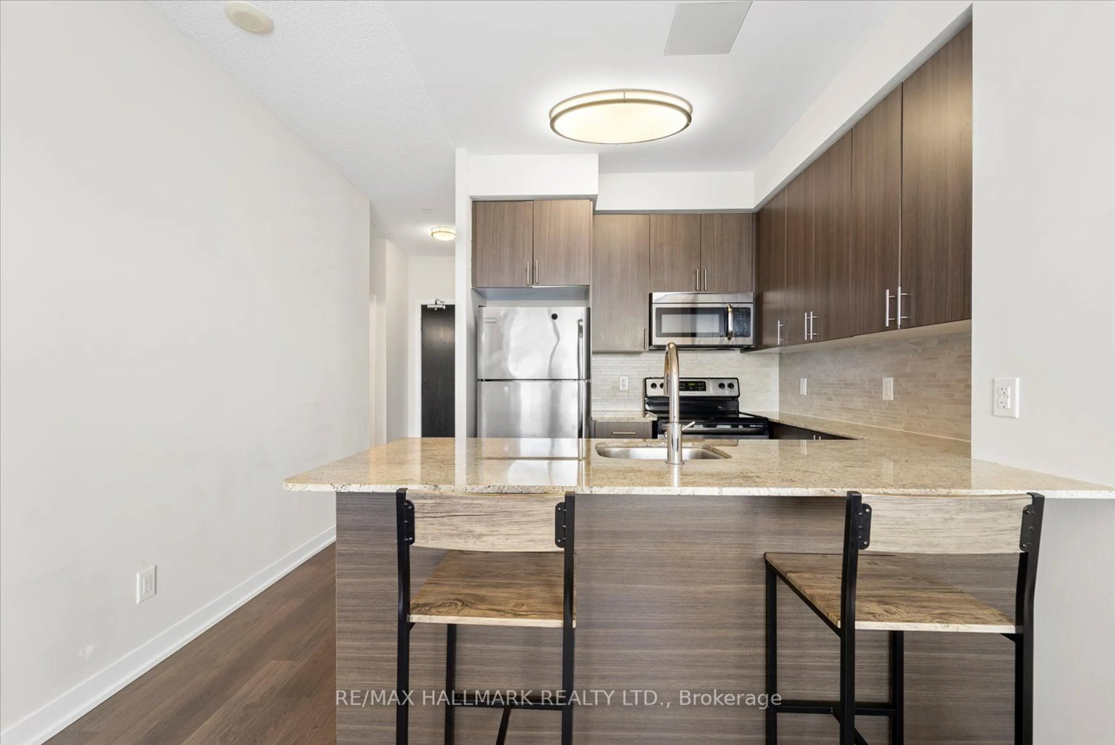 Standard kitchen, wood floors for 225 Sackville St #Ph2606, Toronto Ontario M5A 3H1