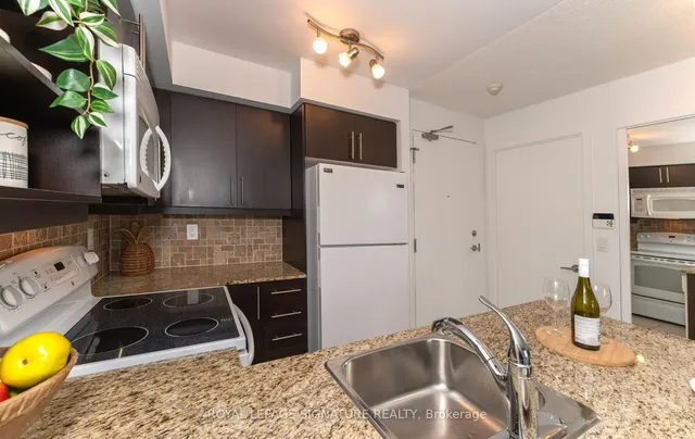 Additional property image - 120 Dallimore Circ Unit 623