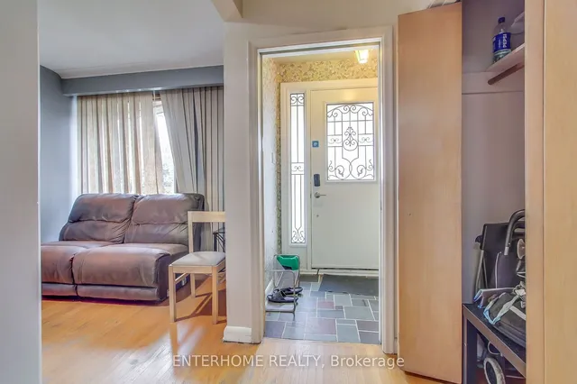 Additional property image - 6 Wallbridge Crt