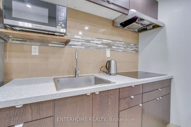 Additional property image - 6 Wallbridge Crt