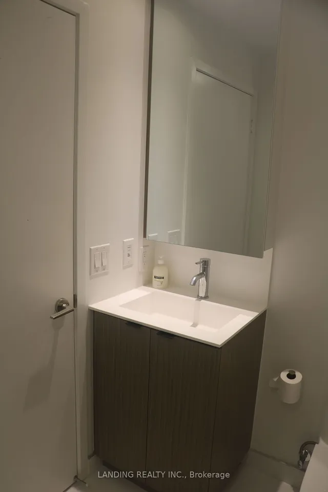 Additional property image - 20 Edward St Unit 1910