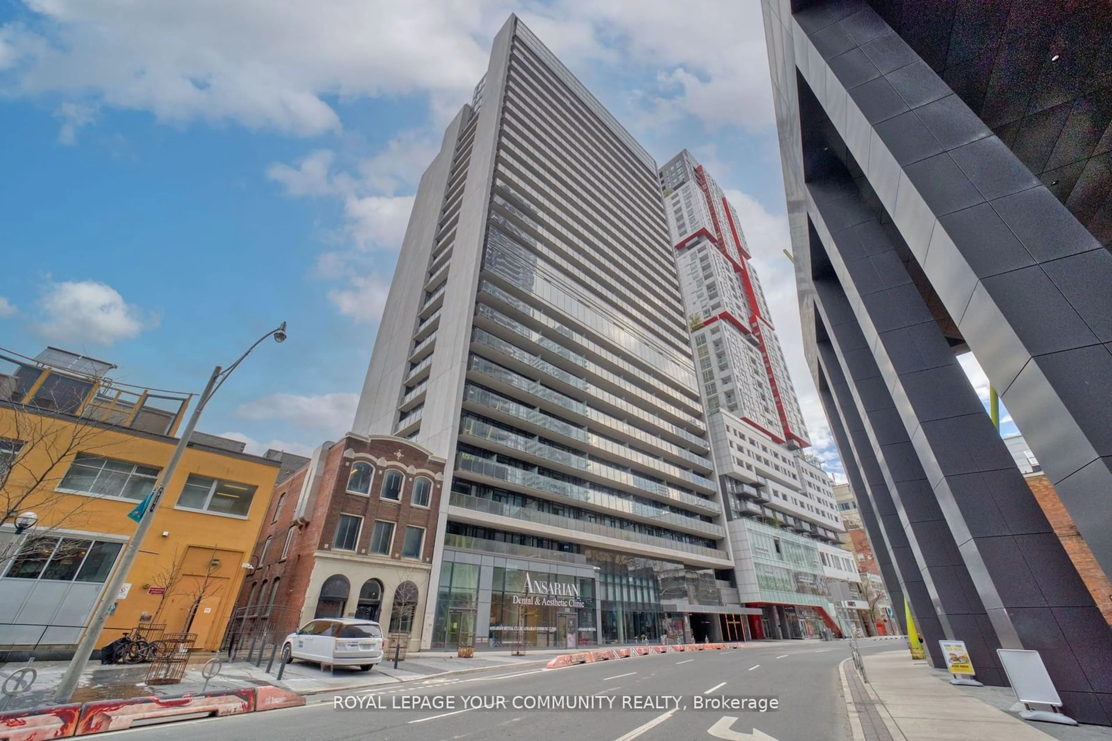 A pic from exterior of the house or condo, the street view for 330 Richmond St #1711, Toronto Ontario M5V 1X2