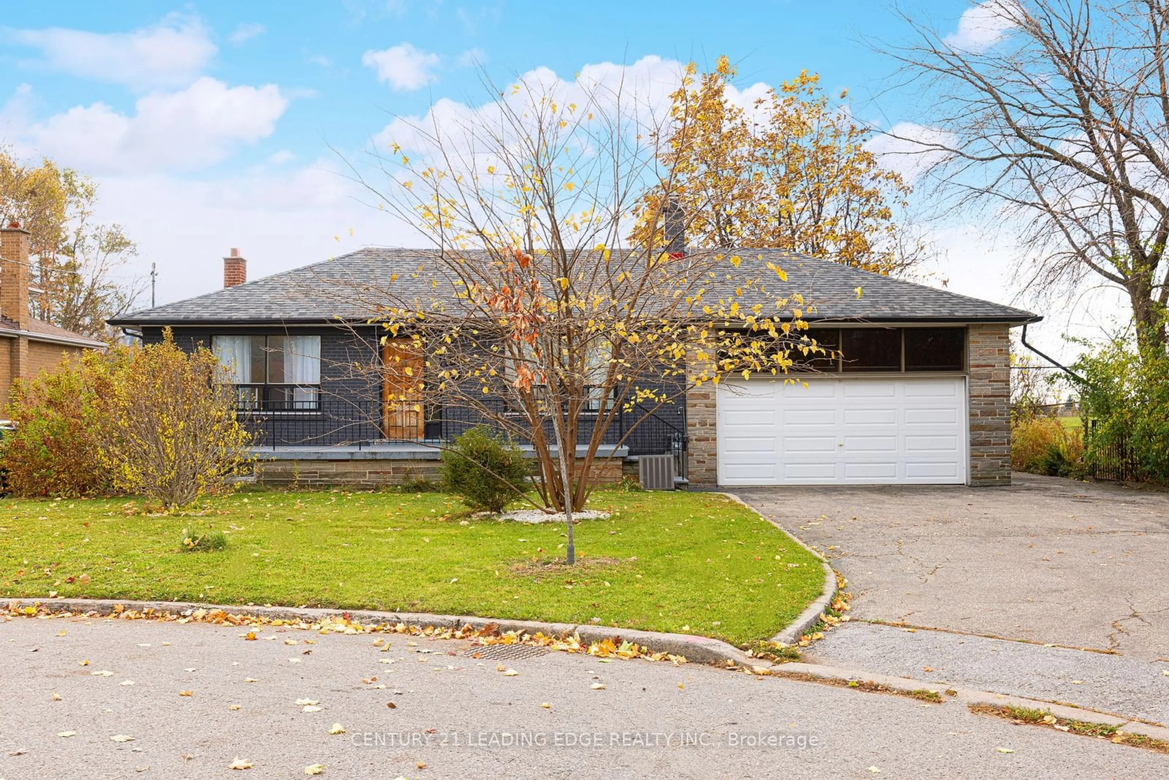 Frontside or backside of a home, cottage for 279 REINER Rd, Toronto Ontario M3H 2M5