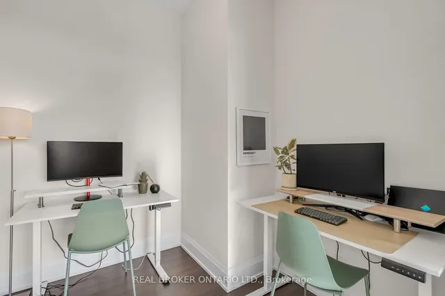 Additional property image - 18 Graydon Hall Dr Unit PH10