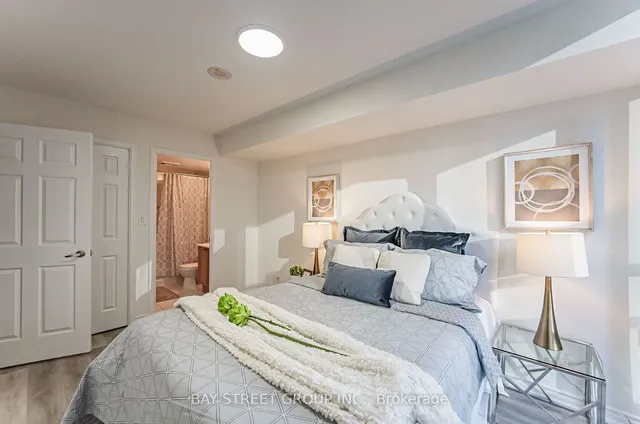 Additional property image - 35 Hollywood Ave Unit 318