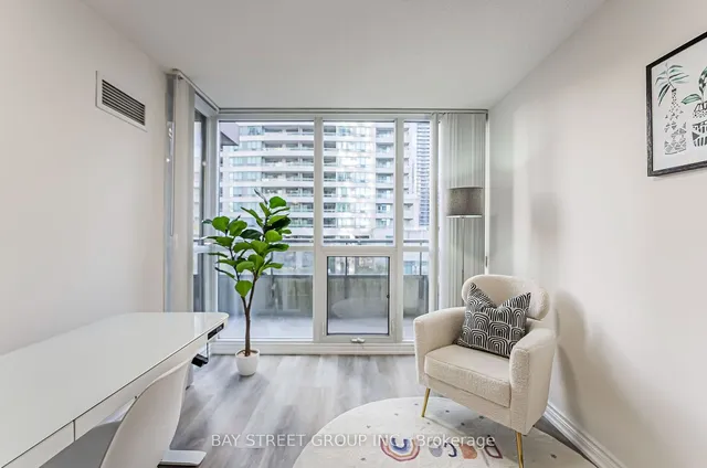 Additional property image - 35 Hollywood Ave Unit 318
