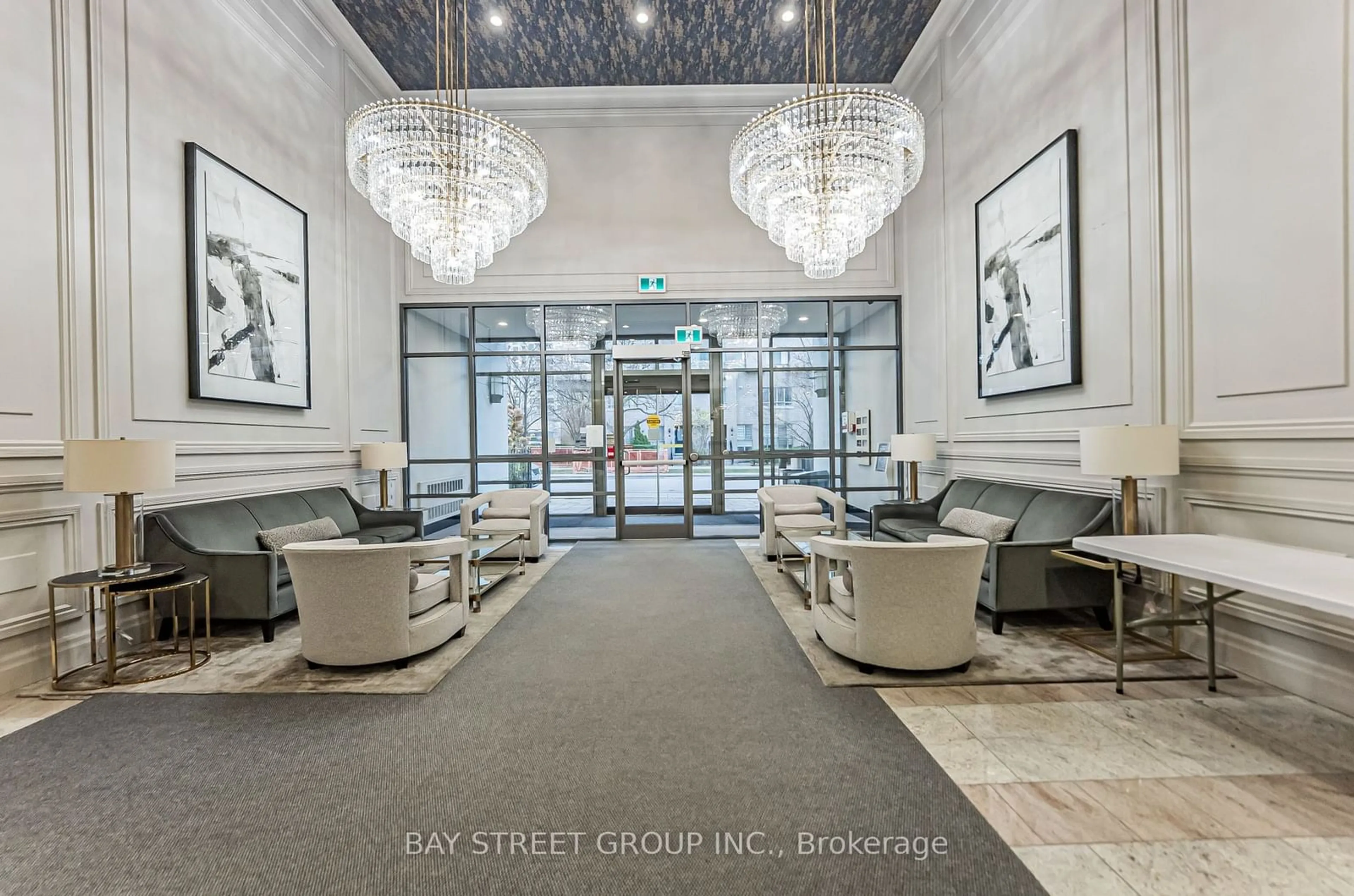 Indoor lobby for 35 Hollywood Ave #318, Toronto Ontario M2N 0A9