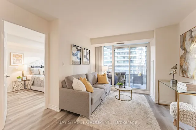 Additional property image - 35 Hollywood Ave Unit 318
