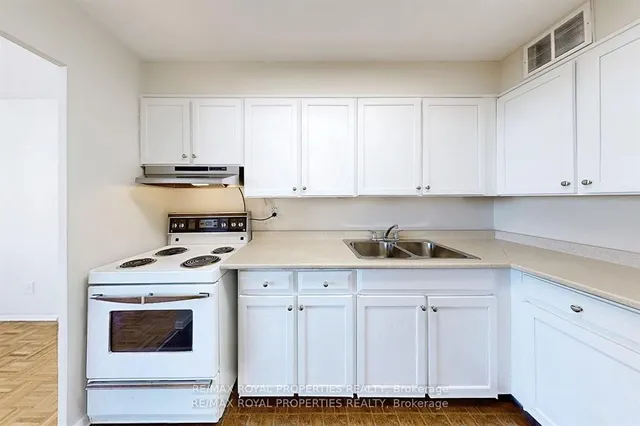 Additional property image - 20 Forest Manor Rd Unit 702