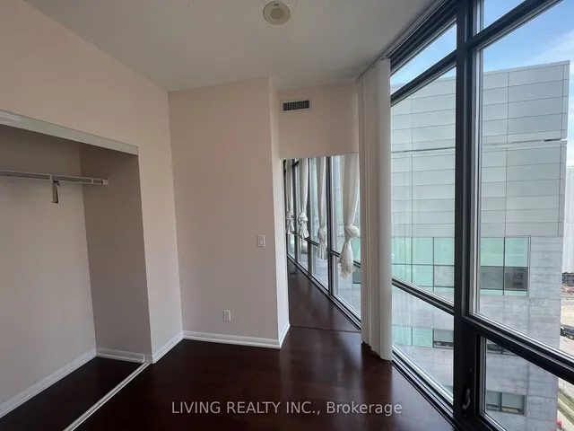 Additional property image - 832 Bay St Unit 1303