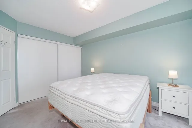 Additional property image - 43 Eglinton Ave Unit 1708