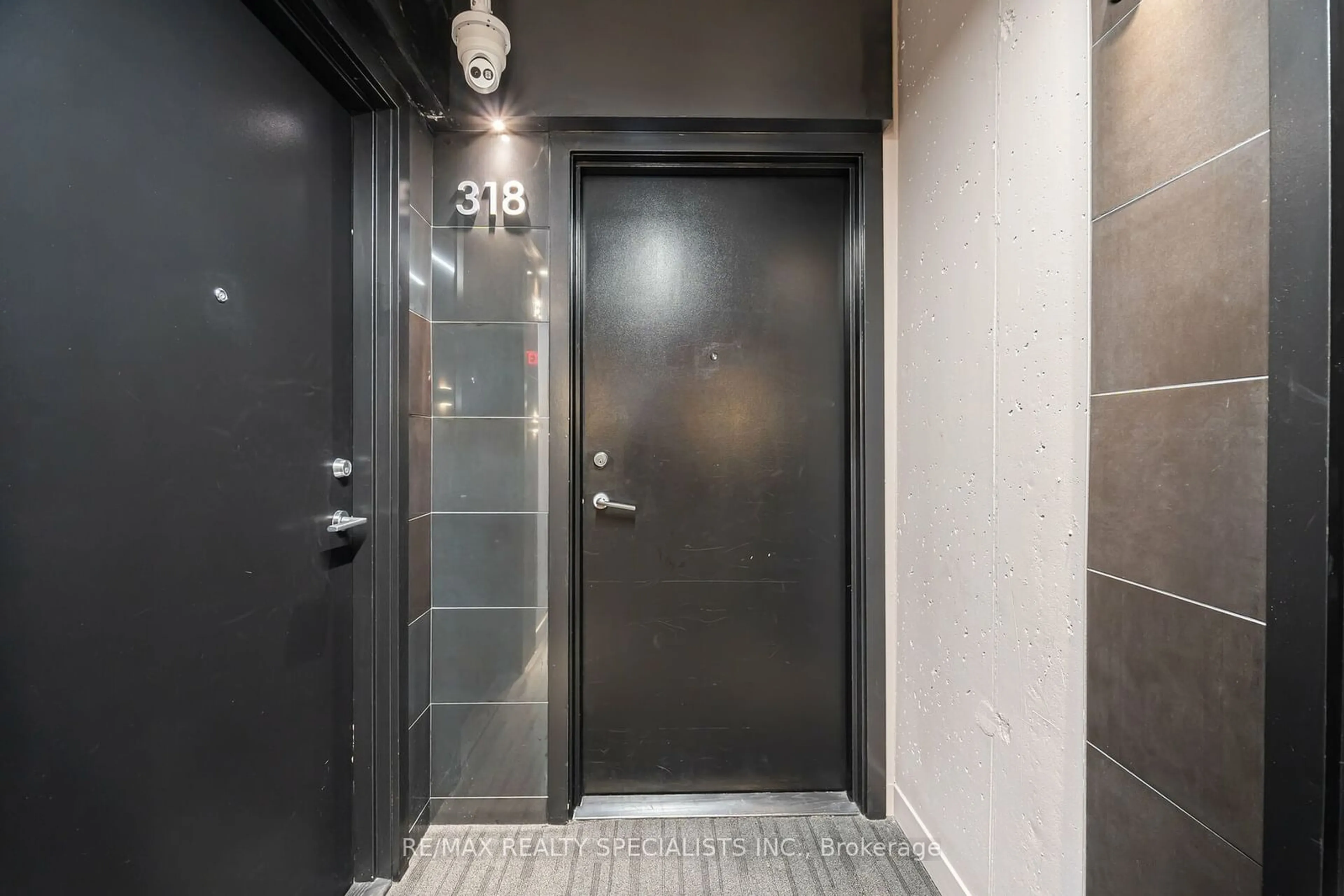 Indoor foyer, unknown floor for 318 King St #318, Toronto Ontario M5A 1K6