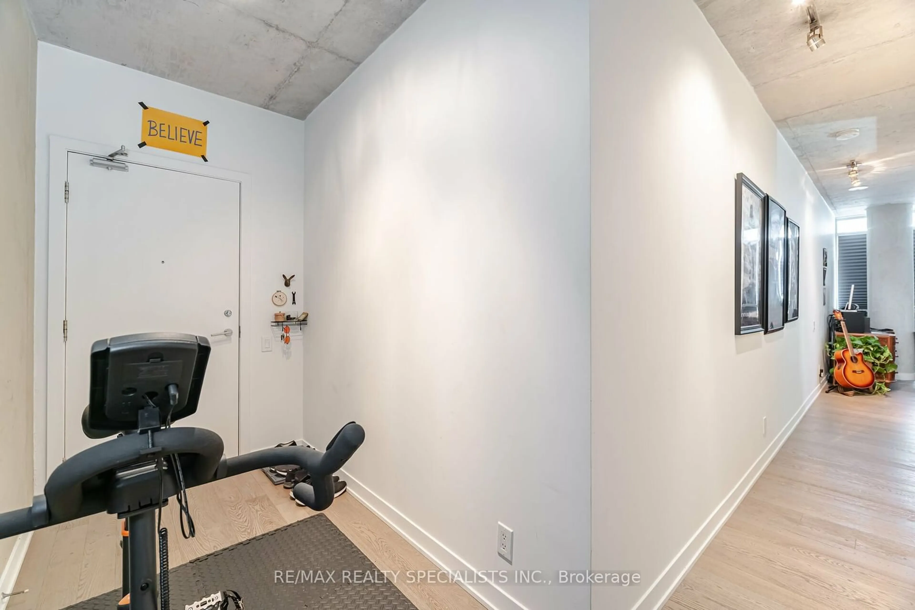 A pic of a room, not visible floor for 318 King St #318, Toronto Ontario M5A 1K6