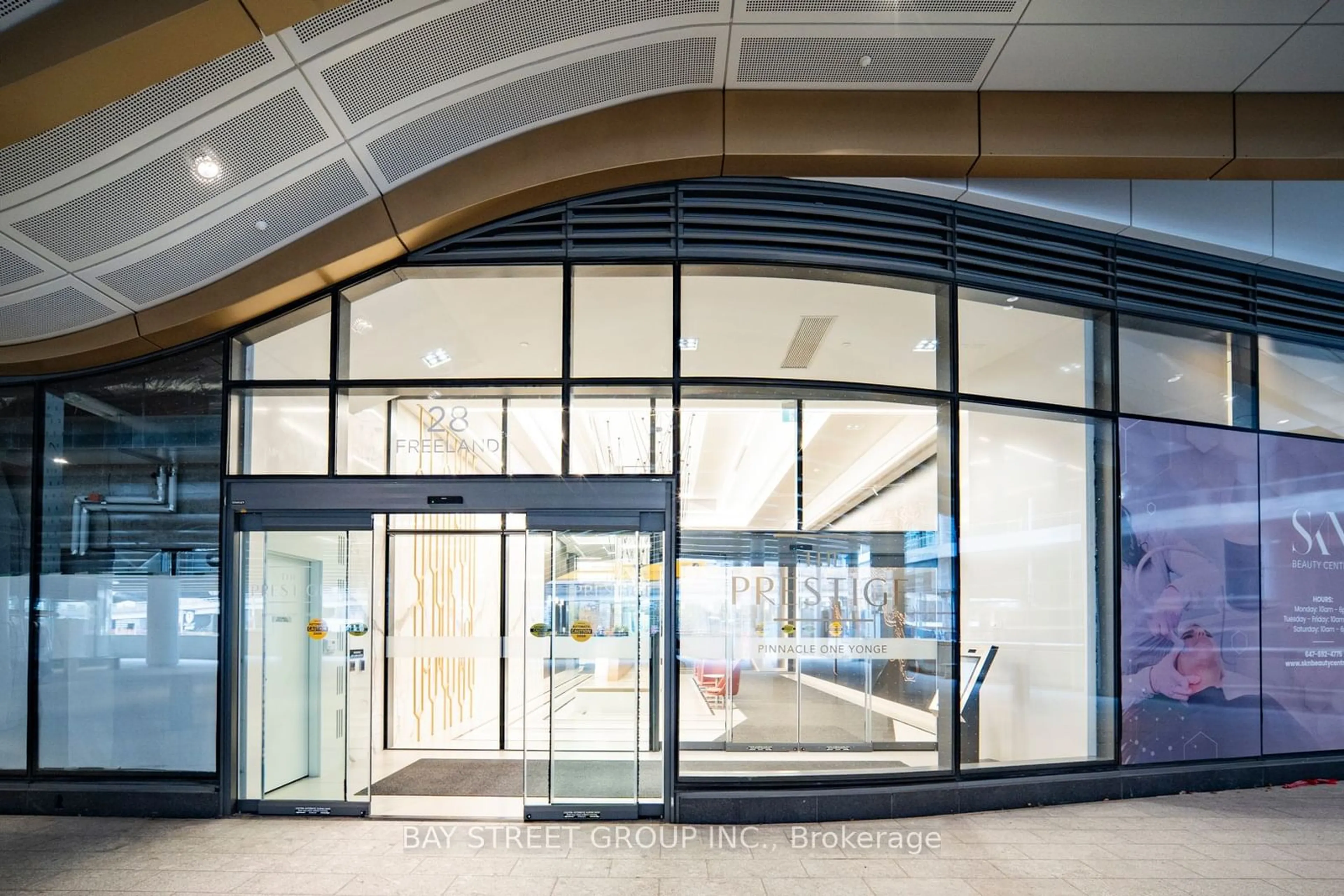 Indoor foyer, ceramic floors for 28 Freeland St #1502, Toronto Ontario M5E 0E3