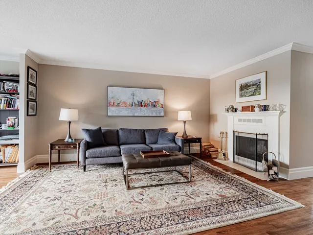 Additional property image - 55 Lombard St Unit 613