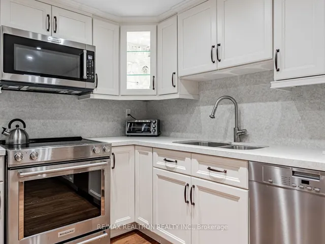 Additional property image - 55 Lombard St Unit 613