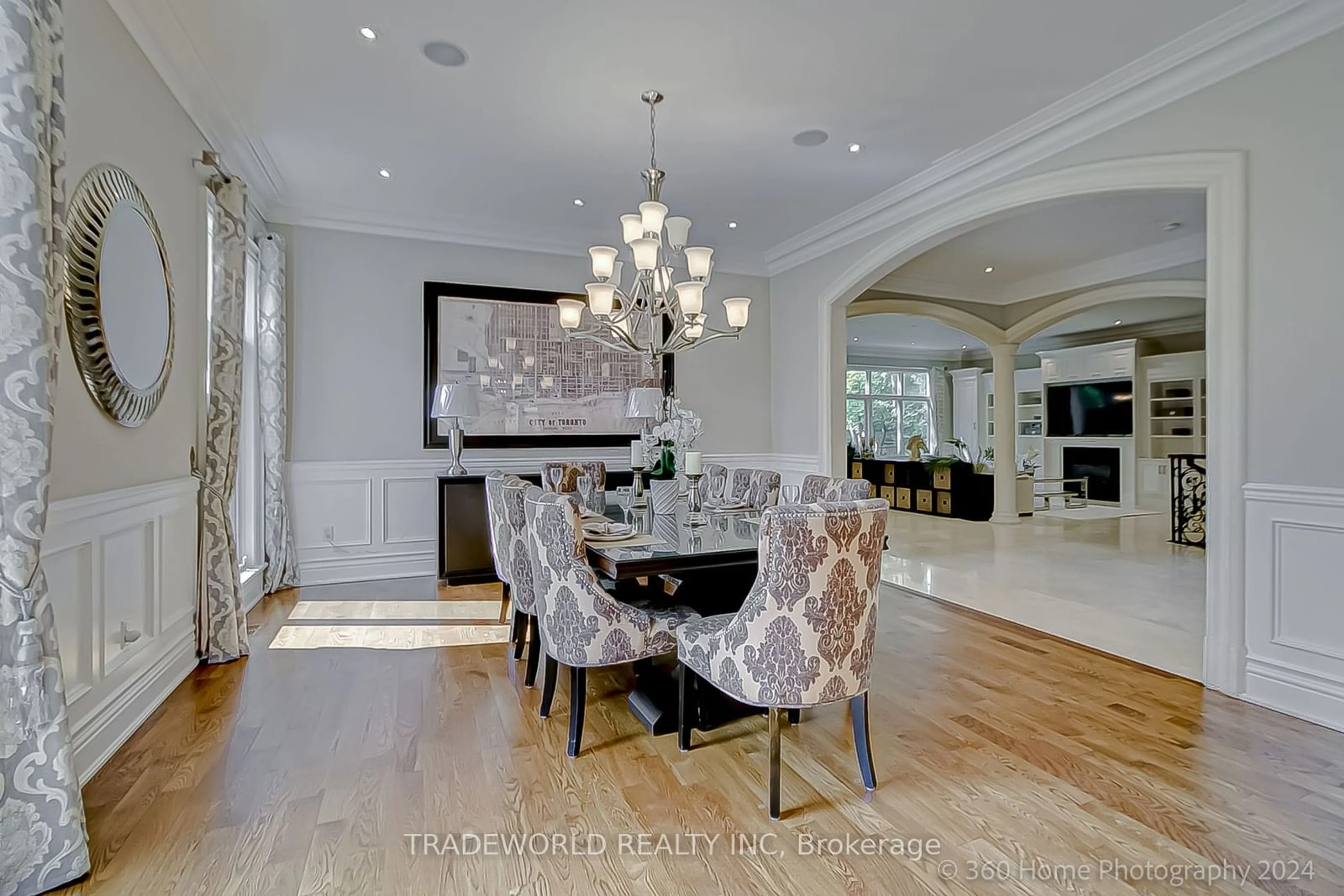 Dining room, wood floors, mountain for 117 Wedgewood Dr, Toronto Ontario M2M 2H6