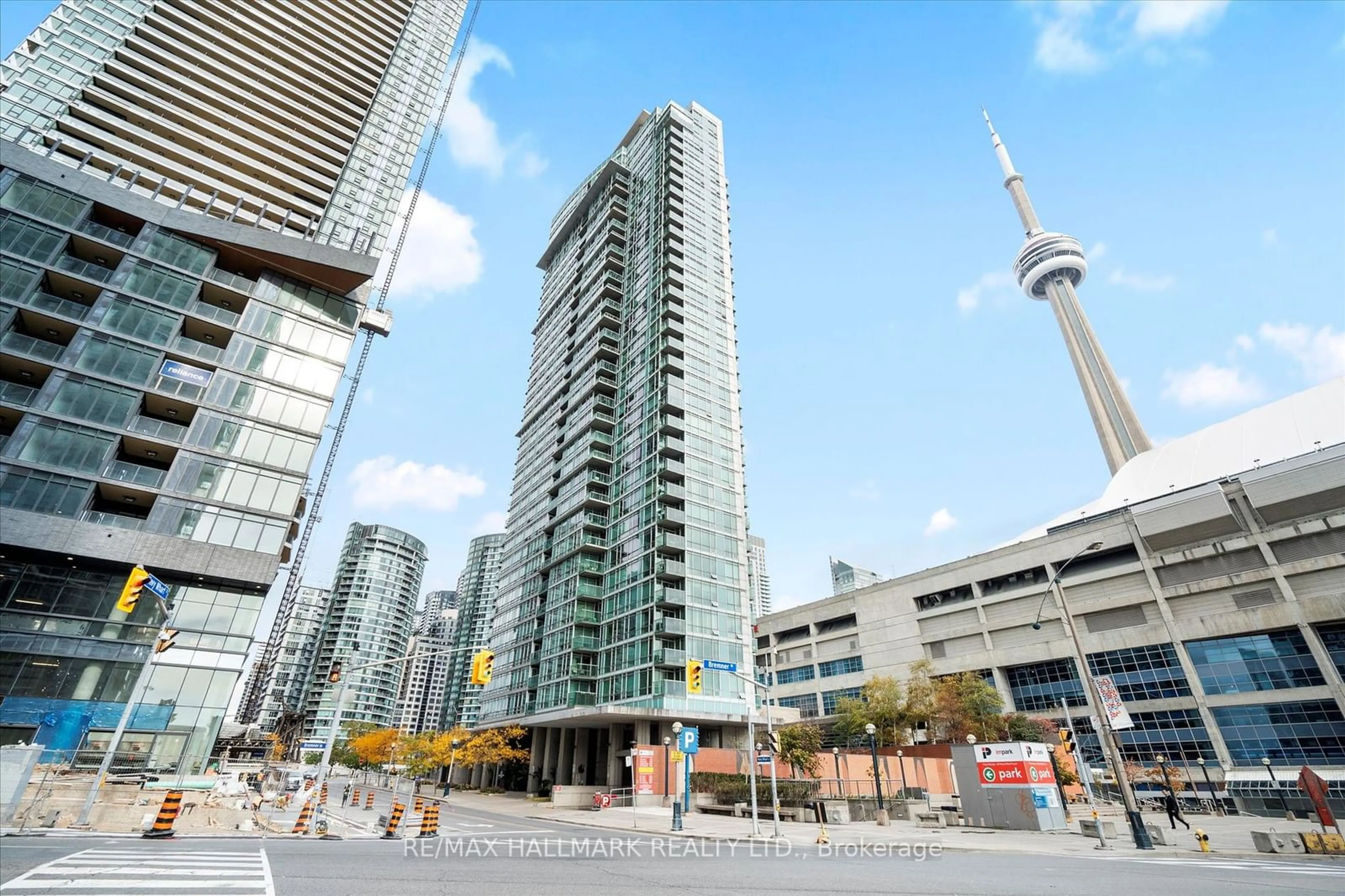 A pic from exterior of the house or condo, the view of city buildings for 81 Navy Wharf Crt #3803, Toronto Ontario M5V 3S2