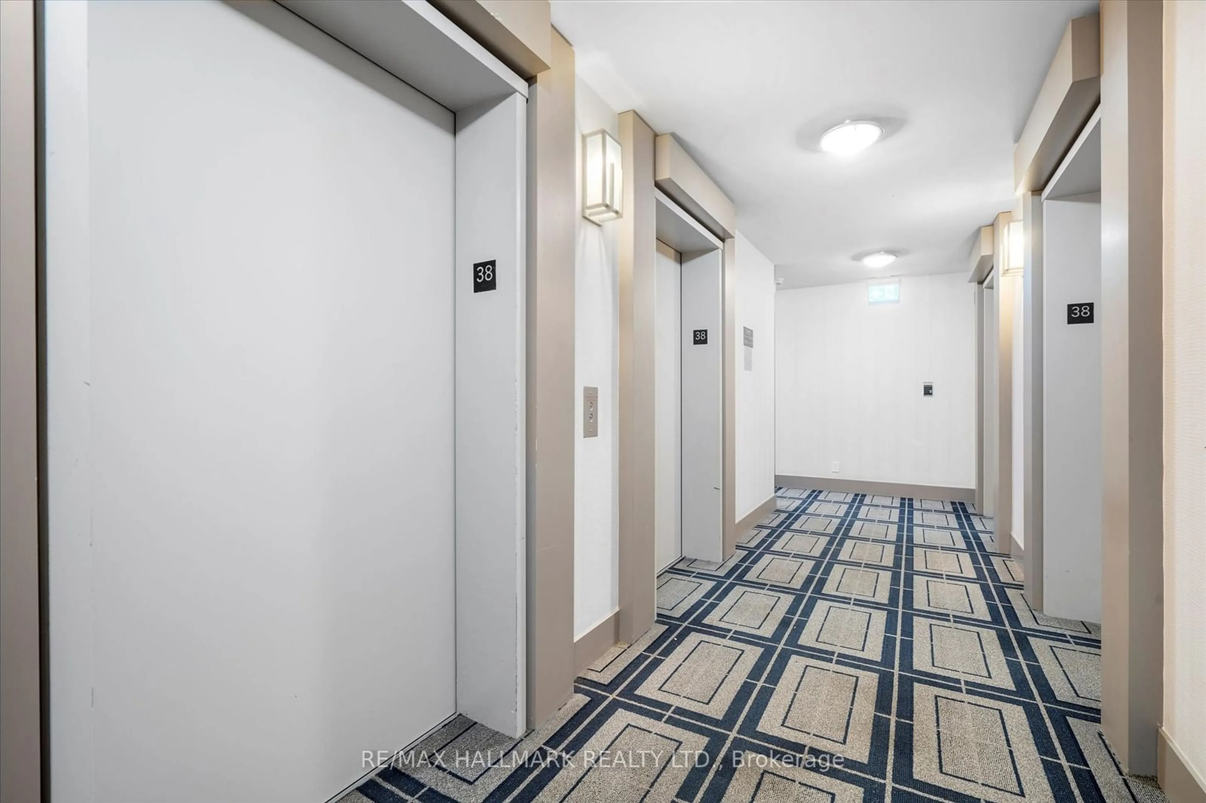 Indoor foyer, carpet floors for 81 Navy Wharf Crt #3803, Toronto Ontario M5V 3S2