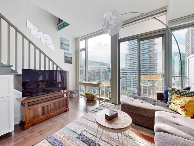 Additional property image - 39 Queens Quay Unit 940