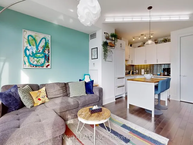 Additional property image - 39 Queens Quay Unit 940