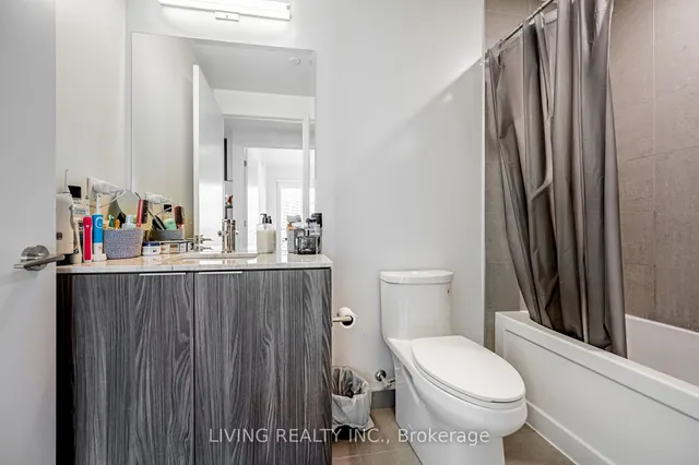 Additional property image - 15 Queens Quay Unit 1405