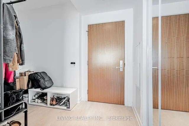 Additional property image - 15 Queens Quay Unit 1405