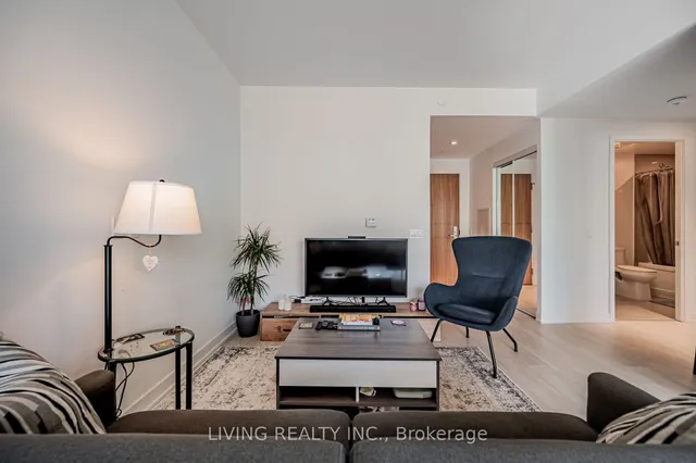 Additional property image - 15 Queens Quay Unit 1405