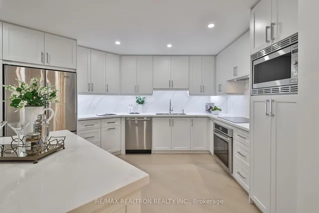 Additional property image - 342 Spadina Rd Unit 103