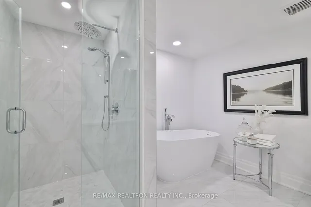Additional property image - 342 Spadina Rd Unit 103