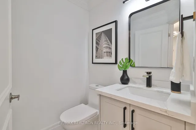 Additional property image - 342 Spadina Rd Unit 103