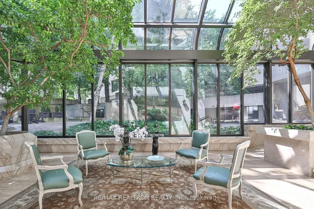 Additional property image - 342 Spadina Rd Unit 103