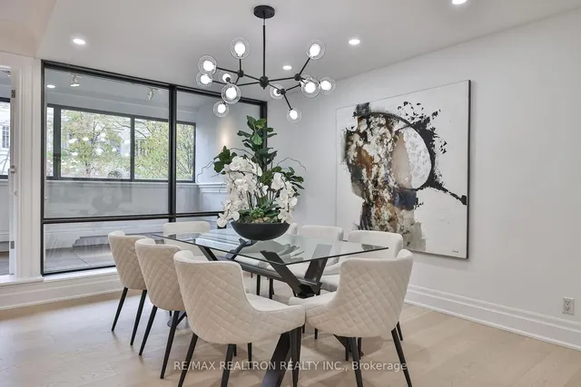 Additional property image - 342 Spadina Rd Unit 103