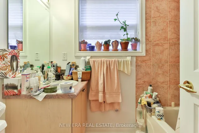 Additional property image - 238 George St