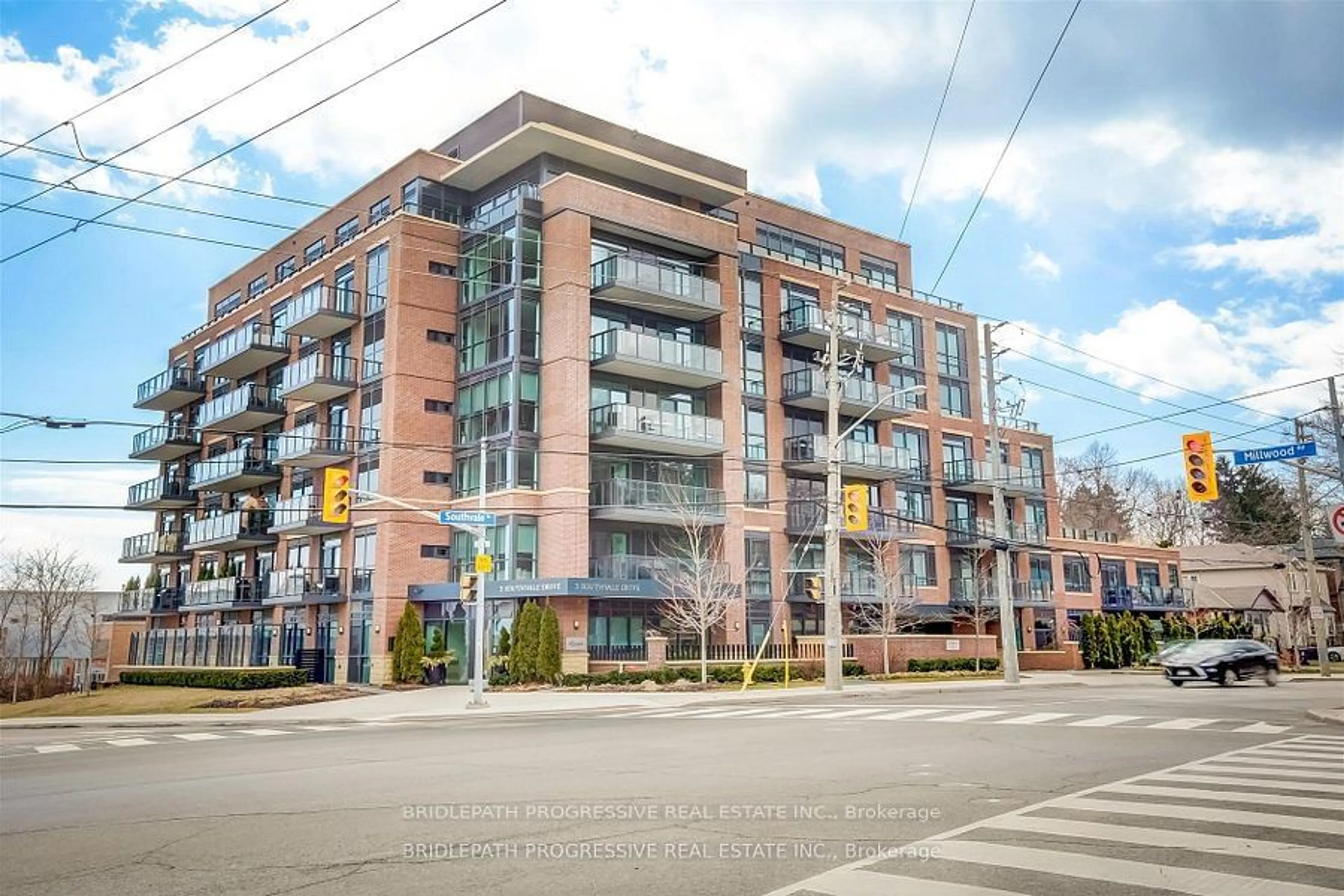 A pic from exterior of the house or condo, the street view for 3 Southvale Dr #202, Toronto Ontario M4G 1G1