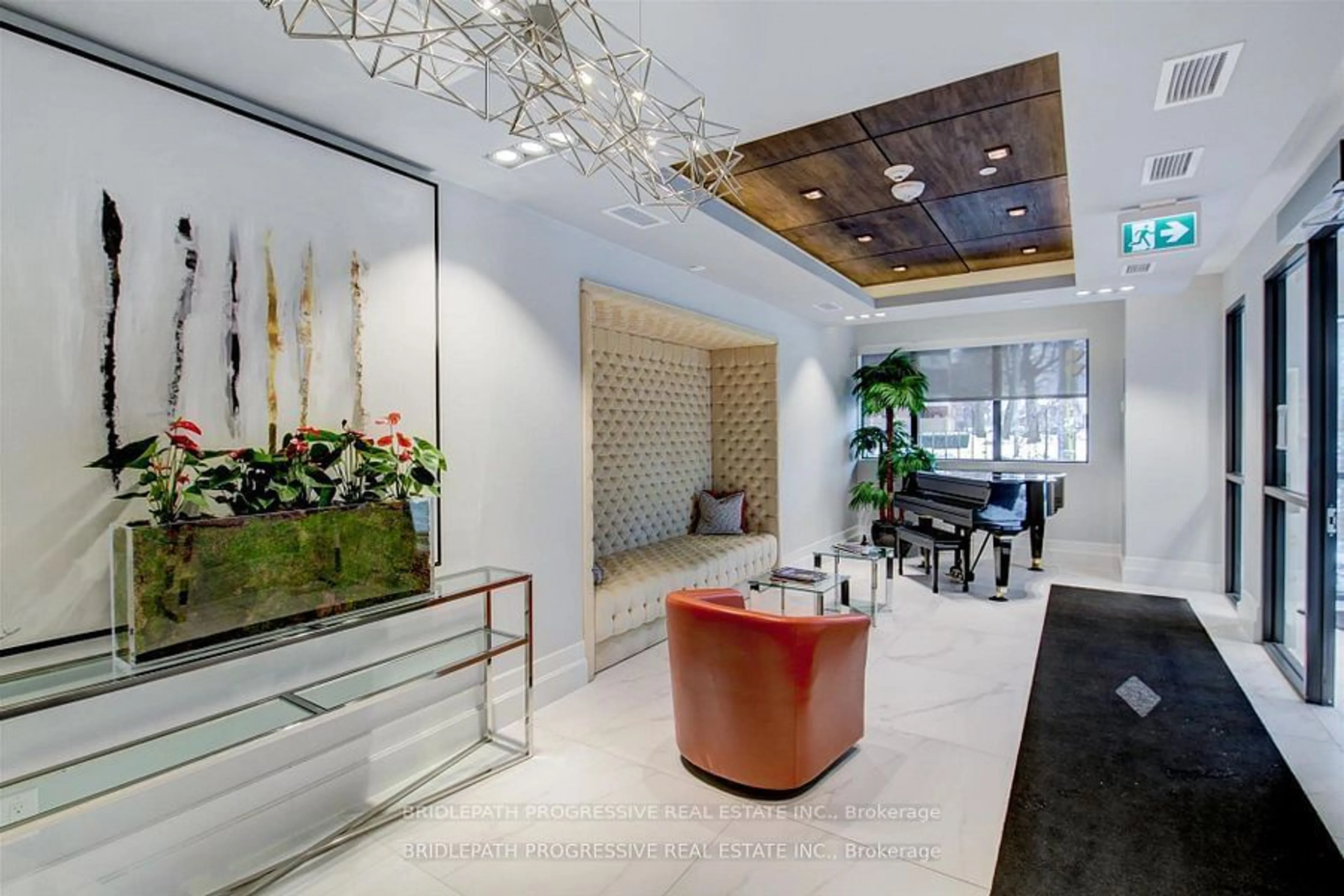 Indoor lobby, ceramic floors for 3 Southvale Dr #202, Toronto Ontario M4G 1G1