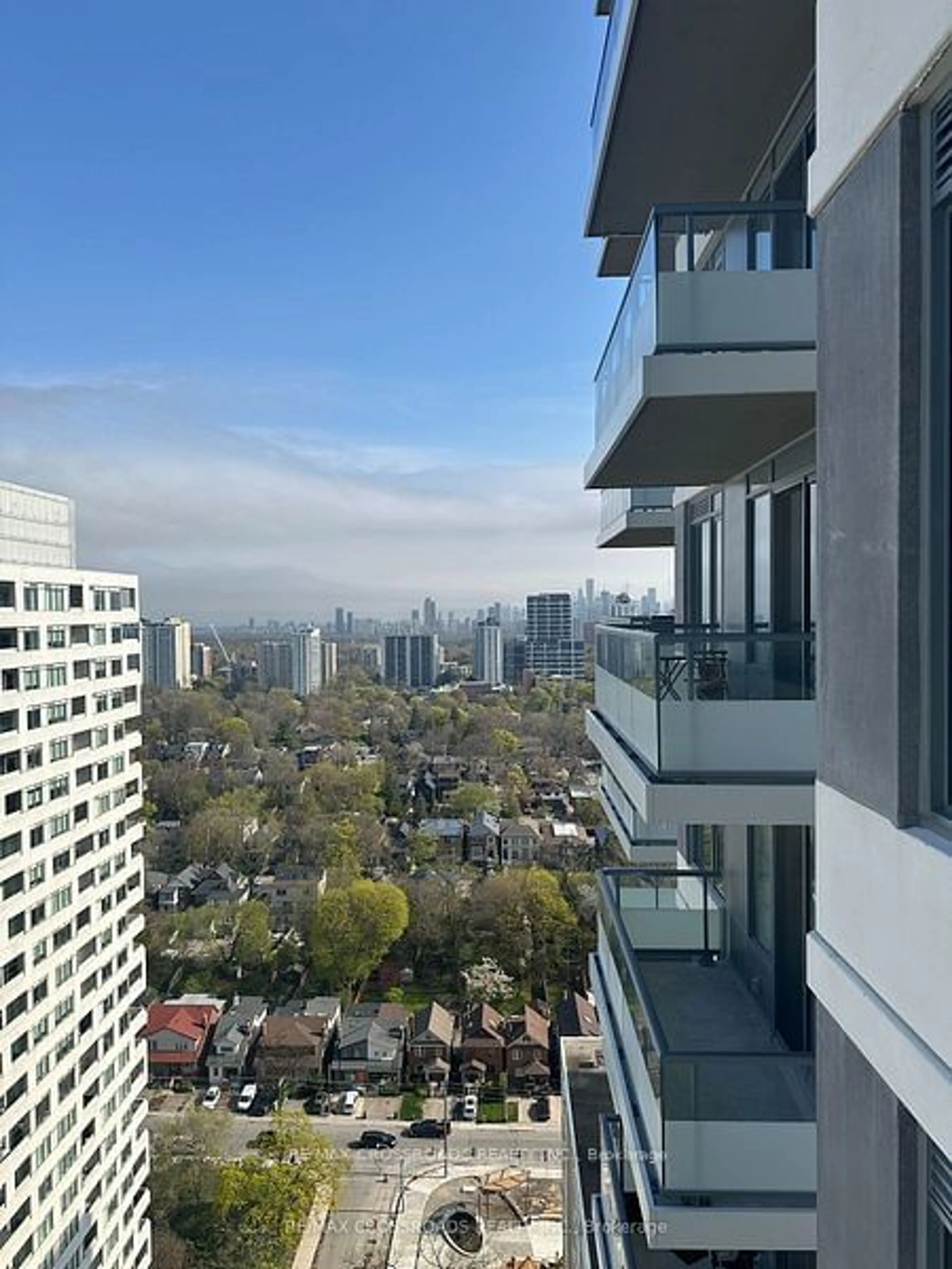 A pic from exterior of the house or condo, the view of city buildings for 50 Dunfield Ave #2620, Toronto Ontario M4S 0E4