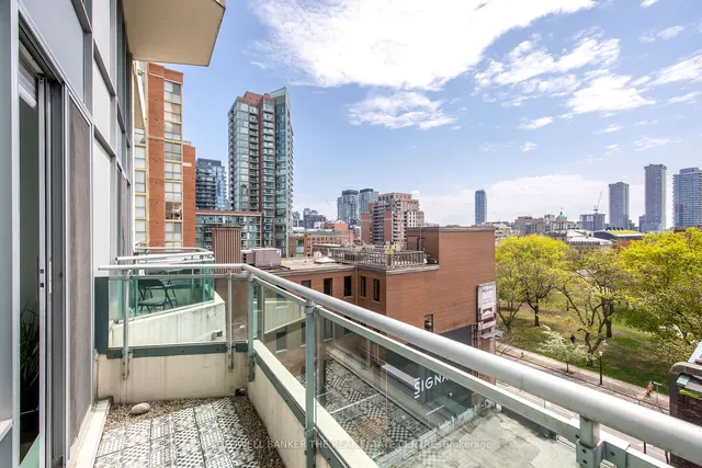 Additional property image - 77 Lombard St Unit 712