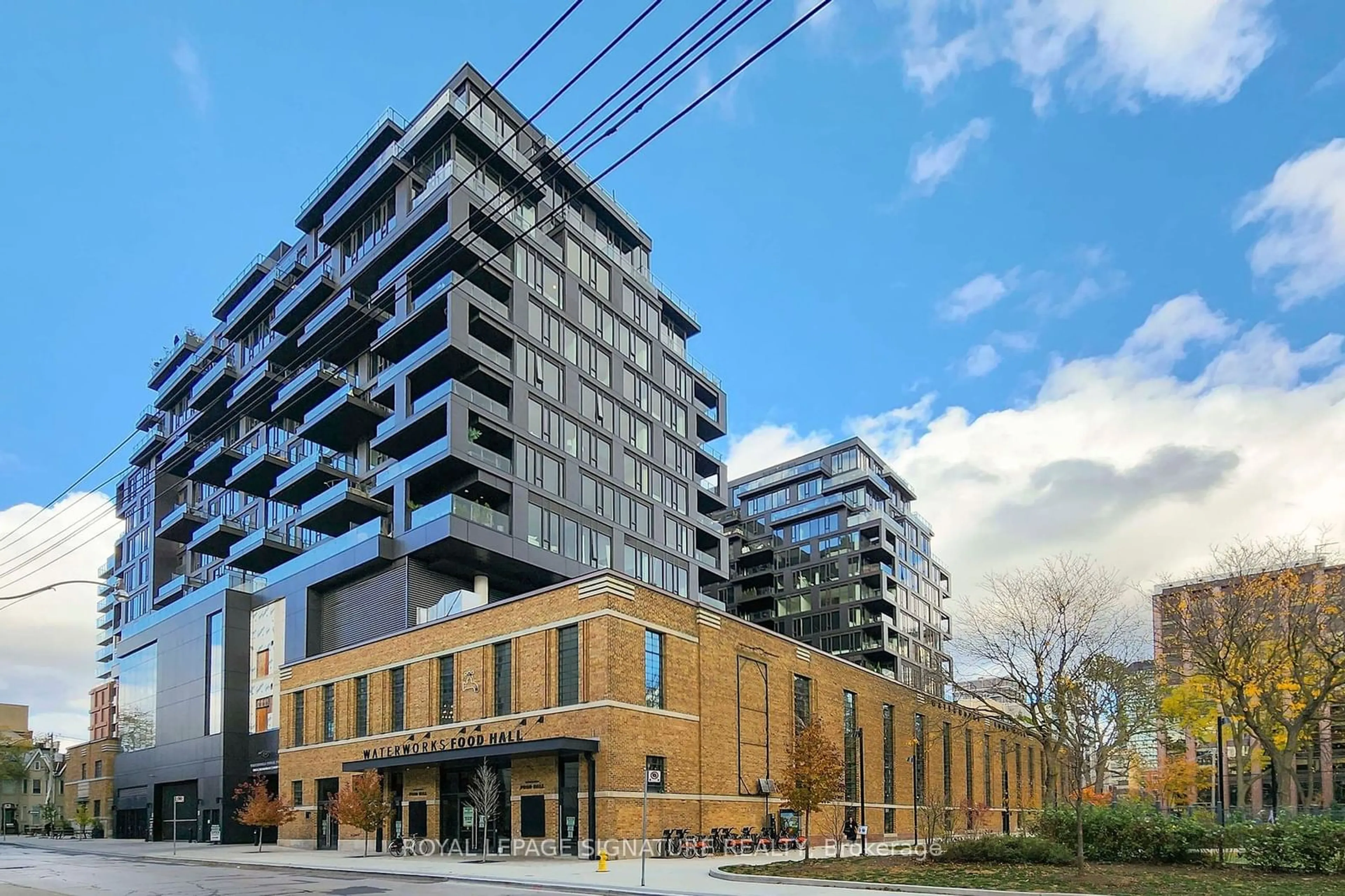 A pic from exterior of the house or condo, the front or back of building for 505 Richmond St #1201, Toronto Ontario M5V 0P4