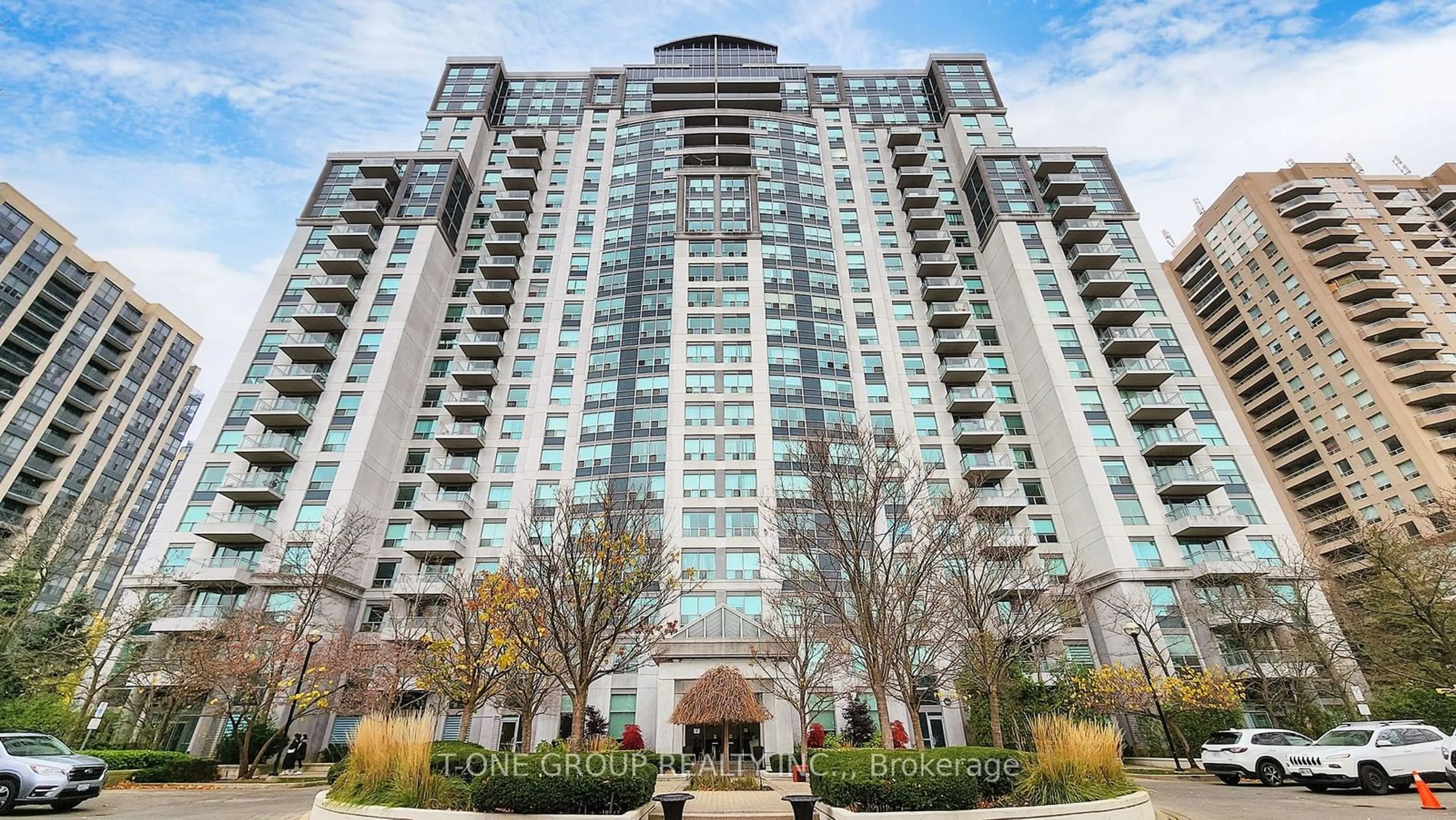 A pic from exterior of the house or condo, the front or back of building for 188 Doris Ave #1607, Toronto Ontario M2N 6Z5